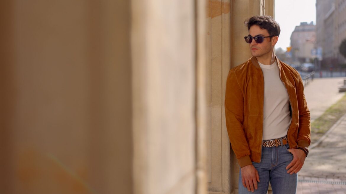 Jak rozpoznać wysokogatunkową skórę męską w kurtkach i akcesoriach?